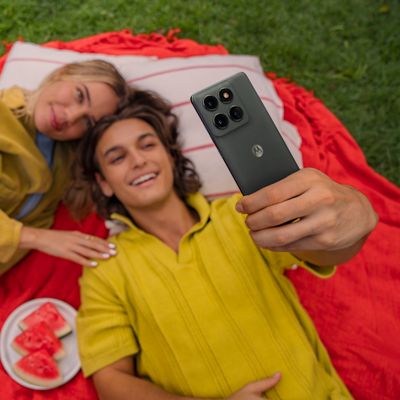 Motorola edge - 2025: Prices, 1 Colors, Sizes, Features & Specs